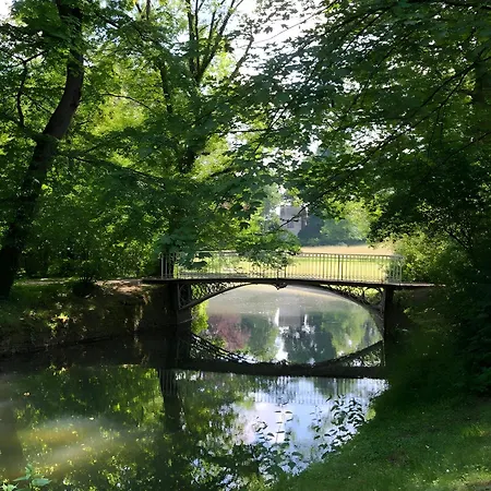 Apartmenthaus Schlosspark شقة فورمز