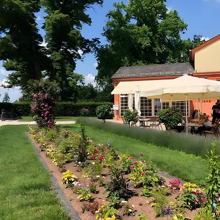 Apartment Apartmenthaus Schlosspark