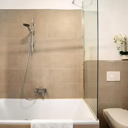 Apartmenthaus Schlosspark Apartment